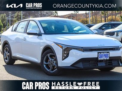 New 2025 Kia K4 LXS