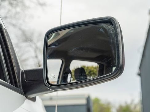 Used 2018 RAM 2500 SLT image 13