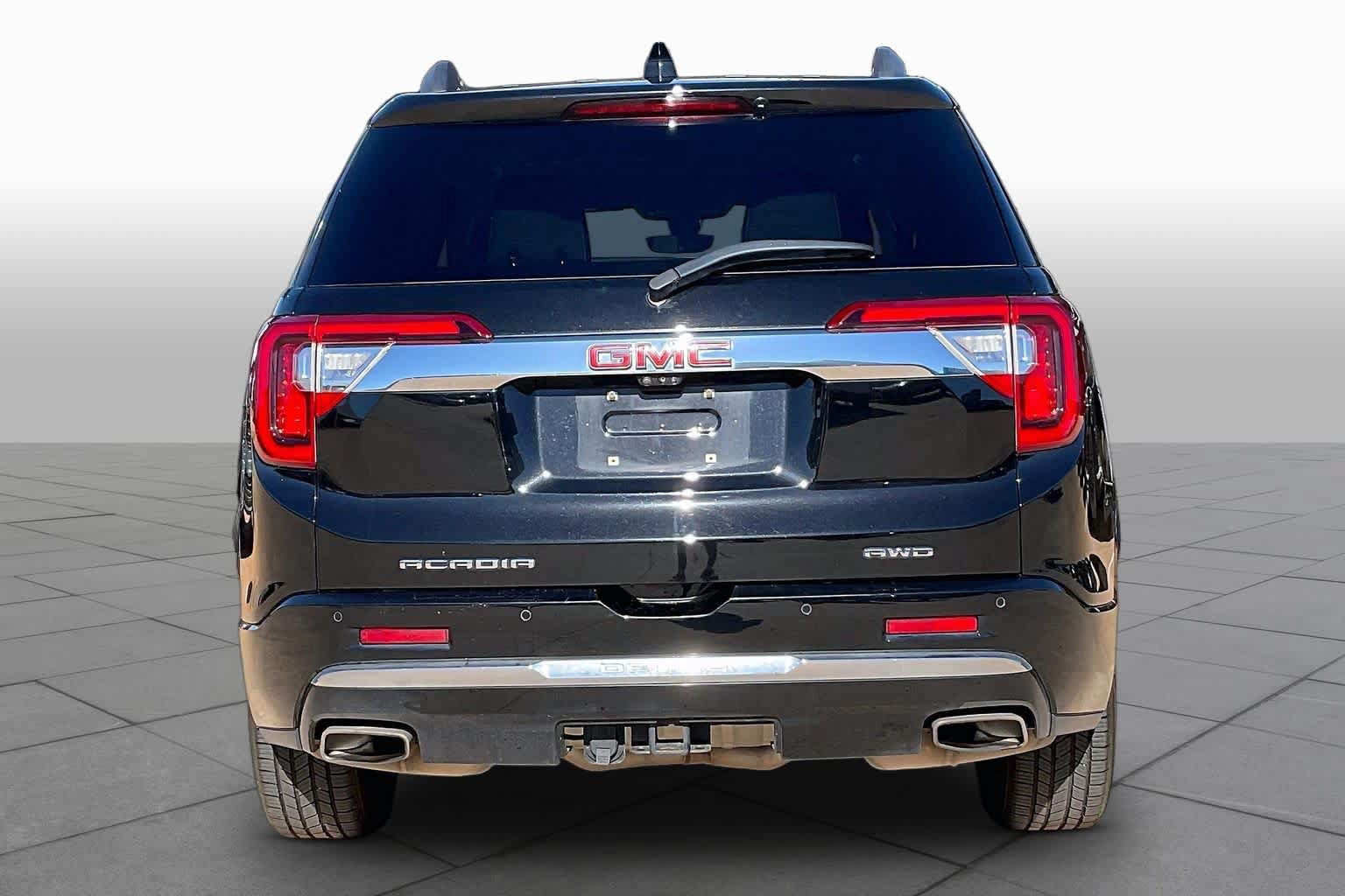 Used 2023 GMC Acadia Denali w/ Denali Ultimate Package AWD/4WD image 6