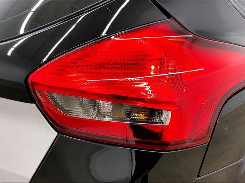 Used 2018 Ford Focus ST FWD image 10