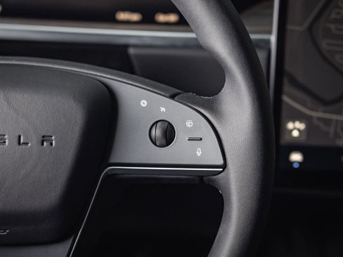 Used 2021 Tesla Model S Plaid image 46