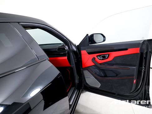 Used 2023 Lamborghini Urus S AWD/4WD image 31