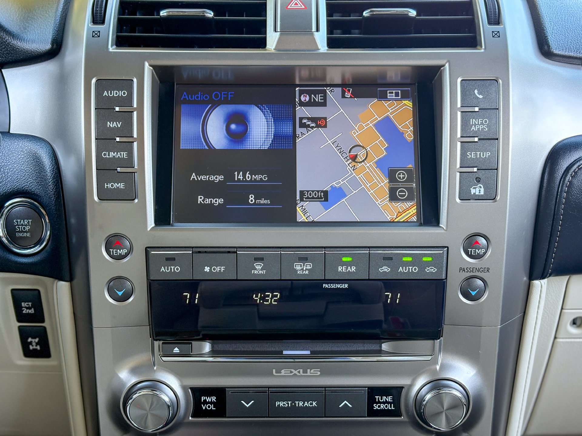 Used 2021 Lexus GX 460 Premium w/ Premium Package AWD/4WD image 16