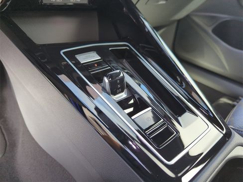 New 2026 Volkswagen Golf w/ Euro Style Package image 39