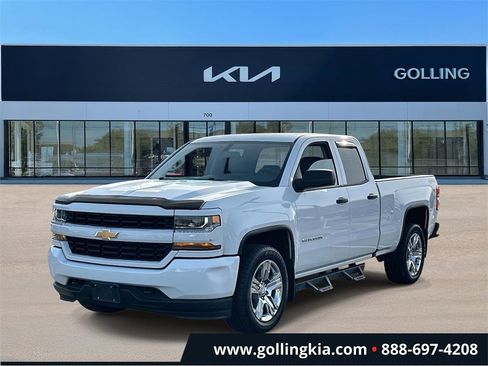 Used 2017 Chevrolet Silverado 1500 Custom w/ Custom Convenience Package image 5