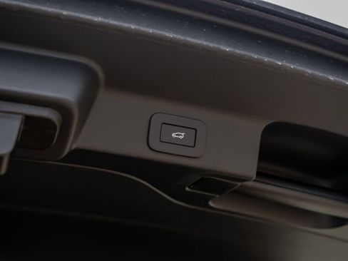 Used 2026 Jaguar F-PACE R-Dynamic S AWD/4WD image 64