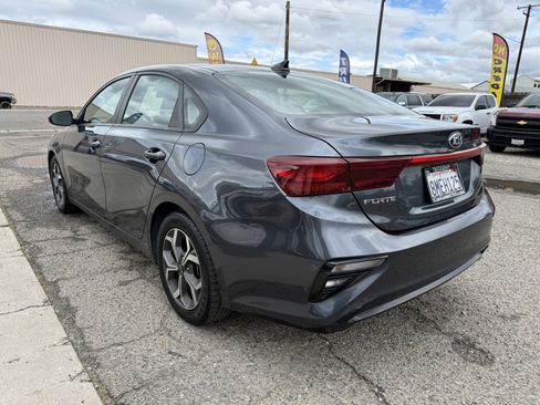 Used 2019 Kia Forte LXS image 4