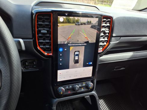 Used 2025 Ford Ranger Raptor AWD/4WD image 18