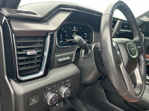 Used 2024 GMC Sierra 2500 Denali Ultimate AWD/4WD image 15