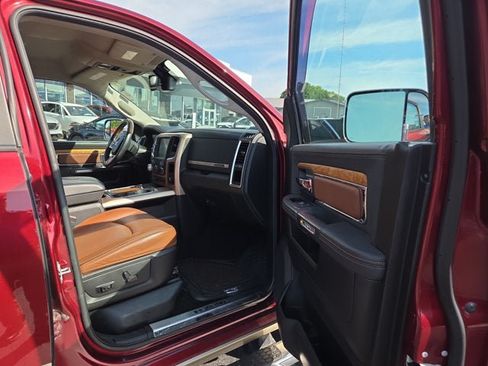 Used 2016 RAM 1500 Laramie Longhorn w/ Convenience Group AWD/4WD image 13