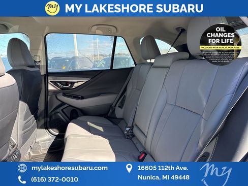 Used 2025 Subaru Outback Limited image 15