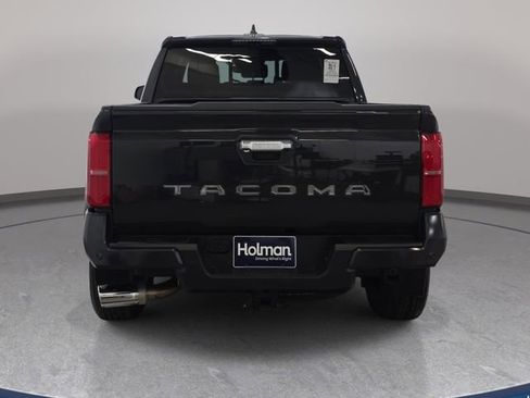 Certified 2025 Toyota Tacoma Limited AWD/4WD image 6