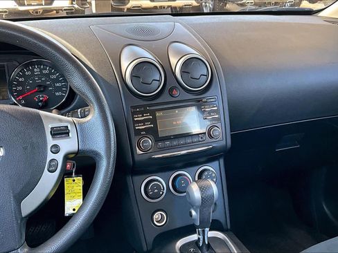 Used 2015 Nissan Rogue S w/ Convenience Package image 5