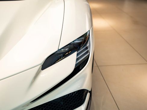 Used 2025 Ferrari SF90 Spider image 13