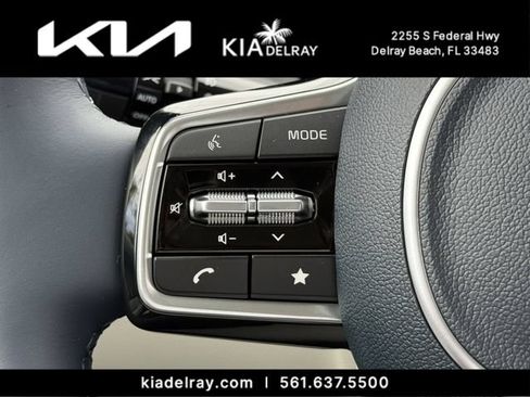 New 2026 Kia Carnival SX Prestige FWD image 30