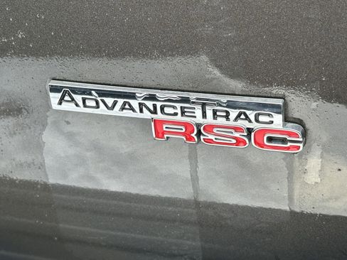 Used 2006 Ford Explorer XLT image 15