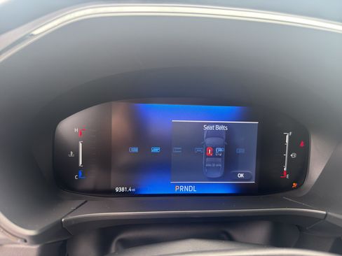 Used 2025 Ford Escape ST-Line Select AWD/4WD image 9