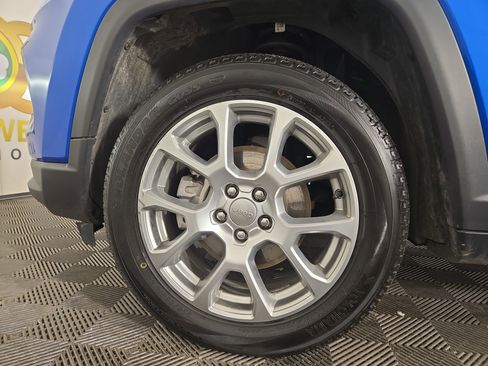 Used 2022 Jeep Compass Latitude w/ Sun and Sound Group image 33