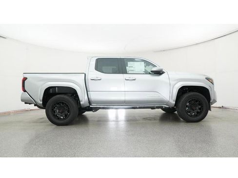 New 2025 Toyota Tacoma SR5 image 27
