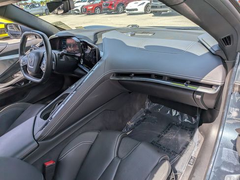 Used 2020 Chevrolet Corvette Stingray Preferred Conv w/ 2LT Preferred Equipment Group RWD image 15