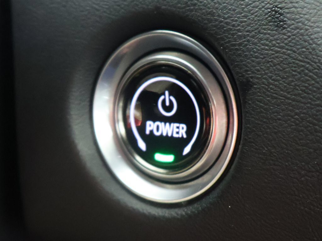 Used 2024 Cadillac Lyriq Sport RWD image 44
