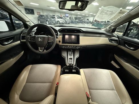 Used 2018 Honda Clarity Plug-In Hybrid image 14