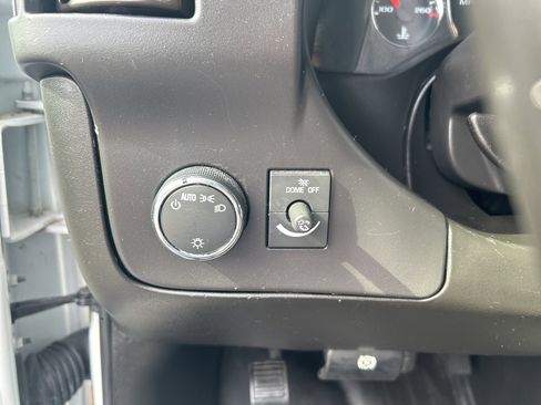 Used 2022 Chevrolet Express 2500 w/ Driver Convenience Package image 21