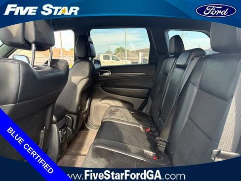 Used 2018 Jeep Grand Cherokee Laredo AWD/4WD image 11