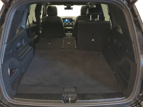 Used 2020 Mercedes-Benz GLB 250 4MATIC image 25