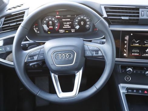 Used 2025 Audi Q3 2.0T Premium AWD/4WD image 21