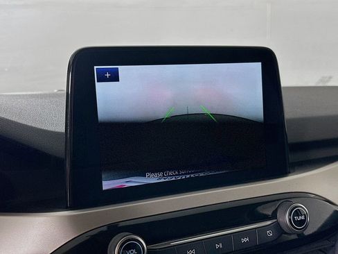 Used 2020 Ford Escape SE FWD image 9