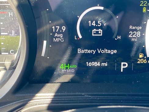 Used 2025 Jeep Wrangler Sahara w/ Safety Group image 16