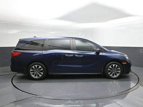 Certified 2024 Honda Odyssey EX-L image 11
