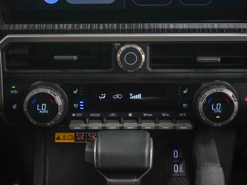 Certified 2026 Toyota 4Runner Platinum AWD/4WD image 19