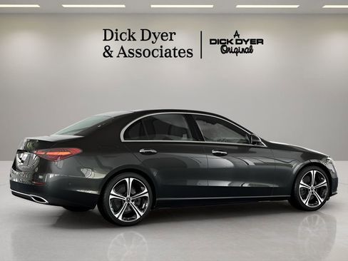 Used 2025 Mercedes-Benz C 300 Sedan image 8