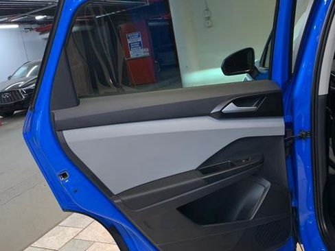 Used 2022 Volkswagen Taos SE image 41