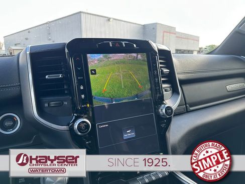 Used 2023 RAM 1500 Laramie AWD/4WD image 11