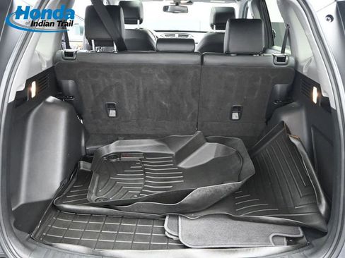 Used 2020 Honda CR-V Touring image 34