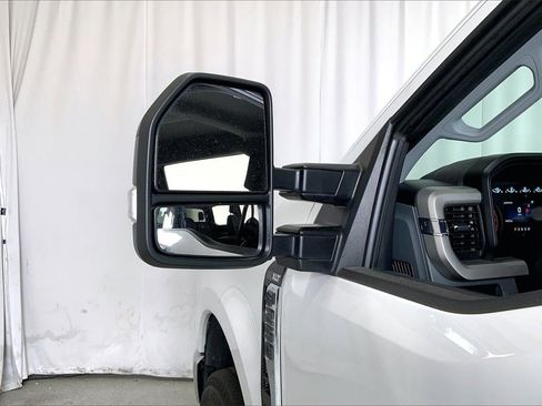 Used 2023 Ford F250 XLT w/ FX4 Off-Road Package image 8