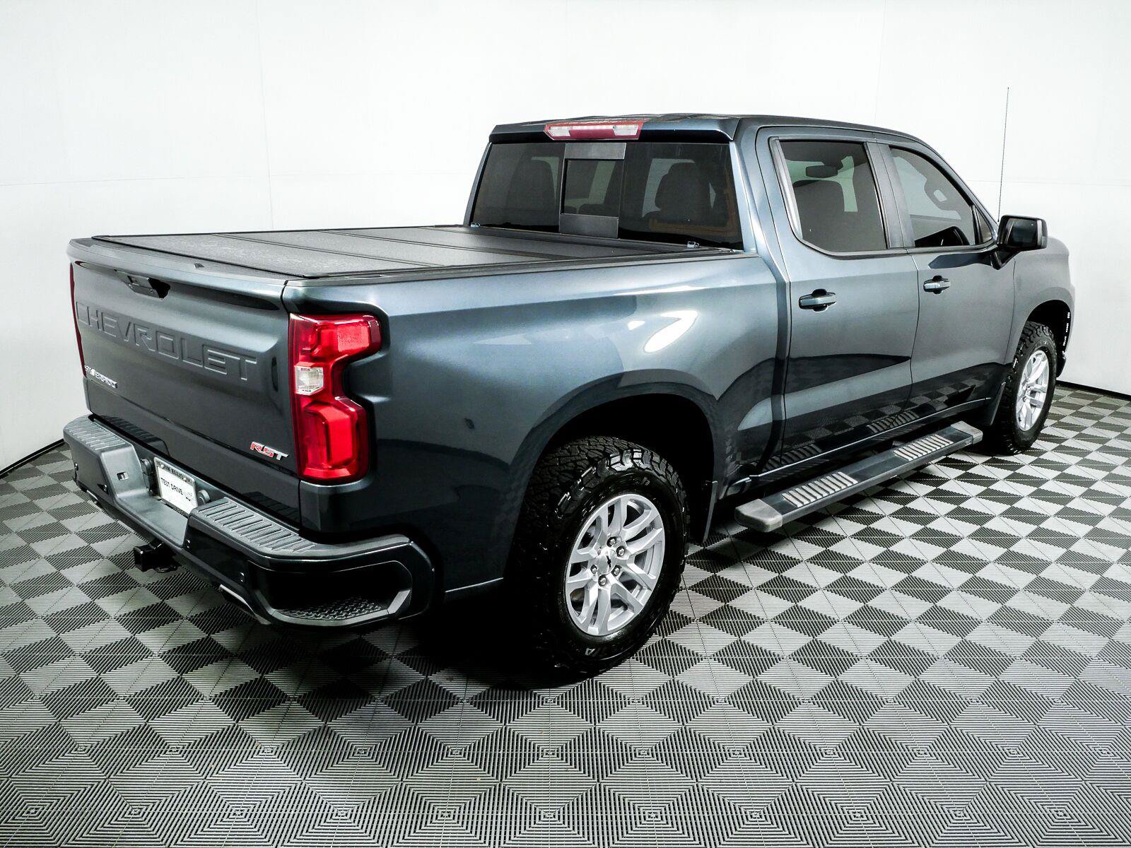 Used 2020 Chevrolet Silverado 1500 RST AWD/4WD image 3