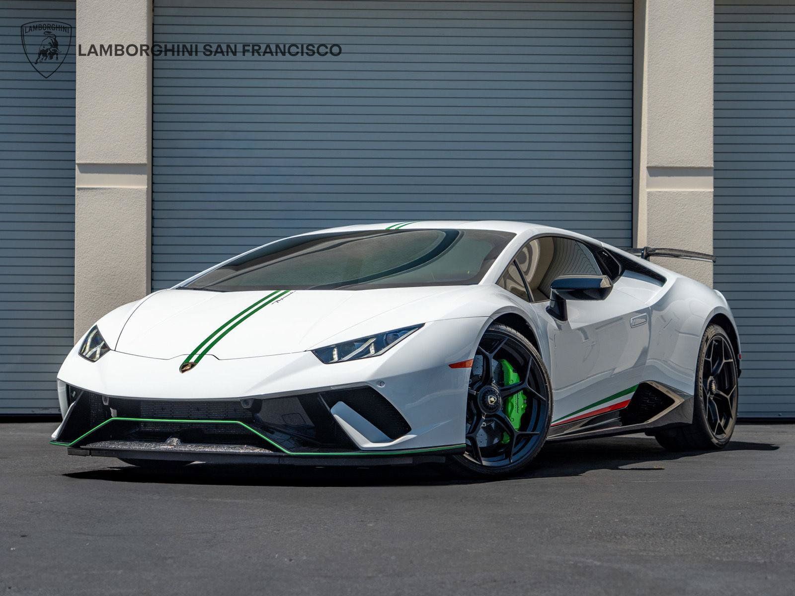 Used 2018 Lamborghini Huracan Performante AWD/4WD image 3