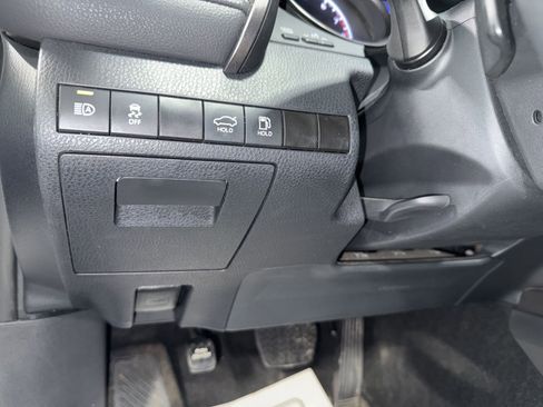 Used 2024 Toyota Camry SE FWD image 29