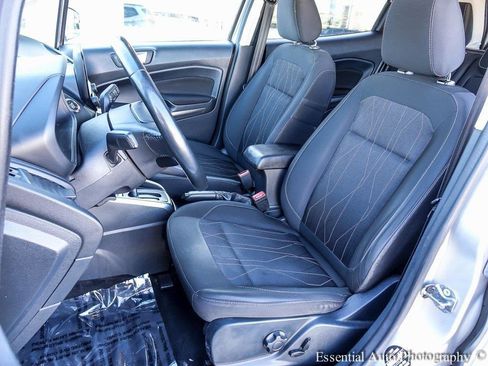 Used 2018 Ford EcoSport SE image 9