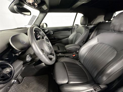 Used 2023 MINI Cooper S image 3