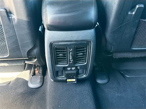 Used 2020 Jeep Grand Cherokee Limited image 26