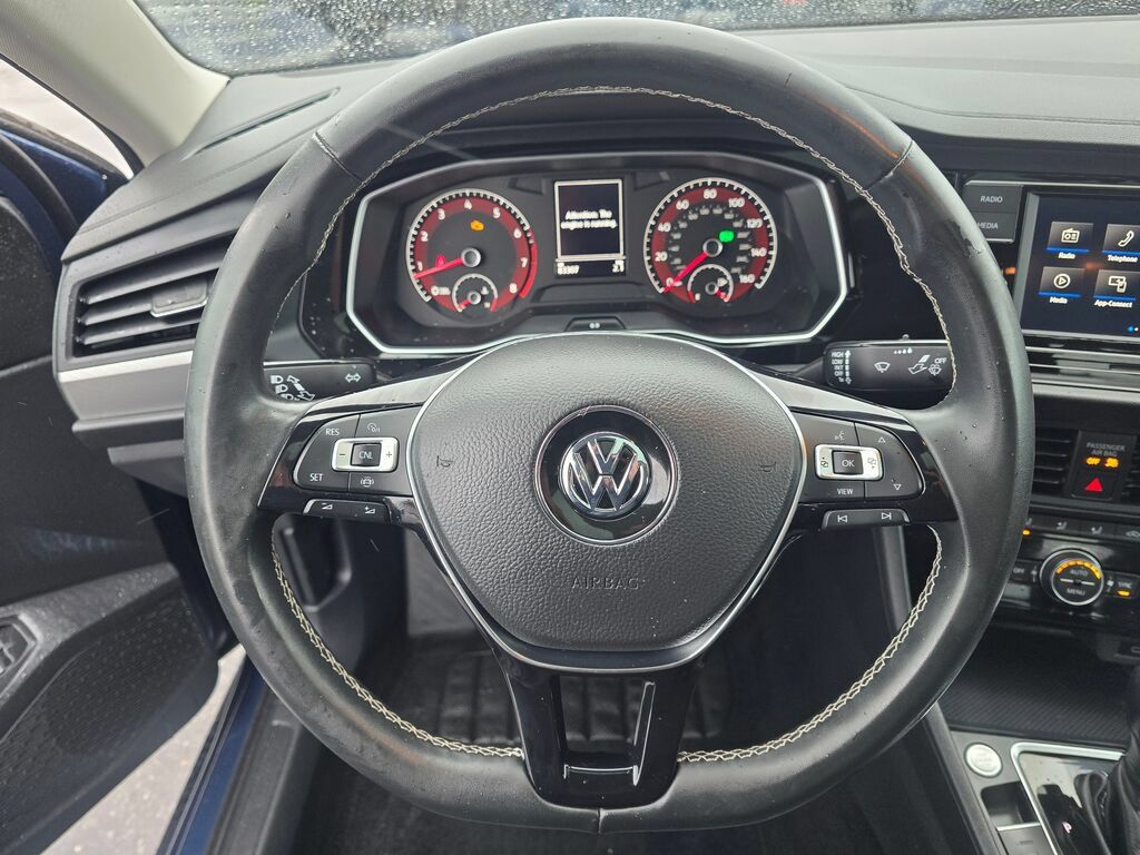 Used 2021 Volkswagen Jetta SE w/ SE Cold Weather Package FWD image 23