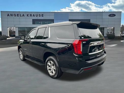 Used 2023 GMC Yukon SLE RWD image 6