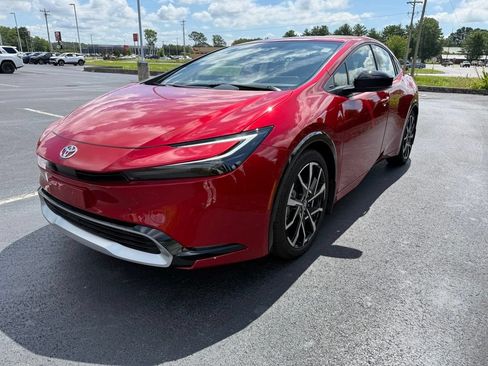 New 2026 Toyota Prius Plug-In Hybrid FWD image 6