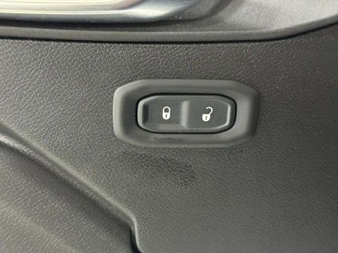 Used 2023 Jeep Wrangler Unlimited w/ Cold Weather Group AWD/4WD image 24