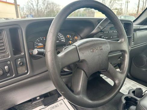 Used 2006 GMC Sierra 2500 W/T w/ Heavy-Duty Power Package RWD image 18